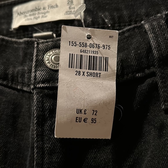 Abercombie & Fitch Jeans - Picture 3 of 4